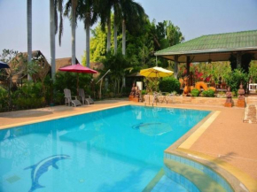 Himawari Restaurant and Cottage